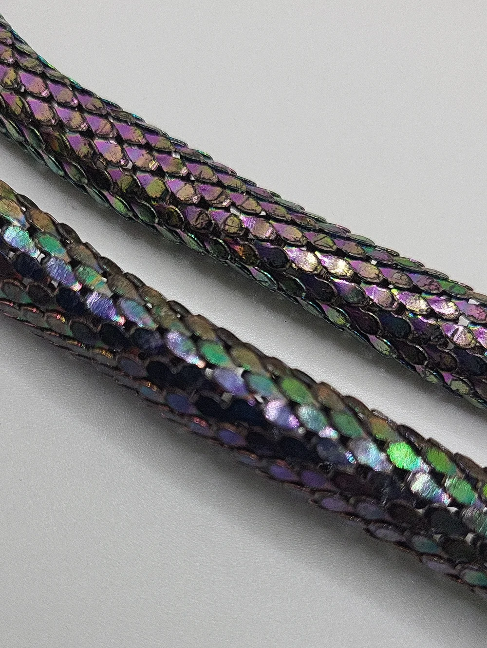 Vintage 1970's DL Auld Rainbow Iridescent Mesh Snake Belt  Blue Eyes 36